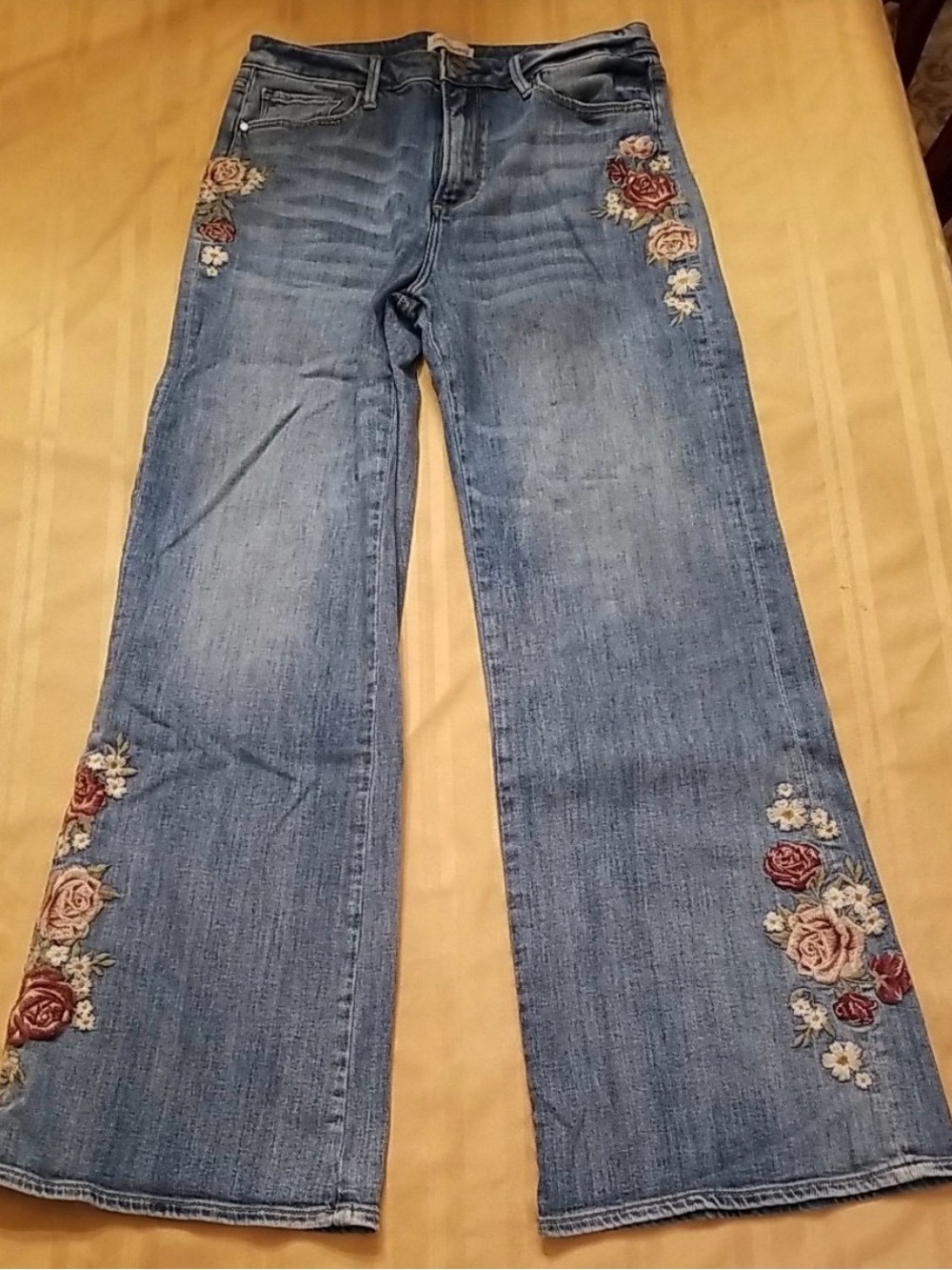 DRIFTWOOD Light Blue Wide-Leg Jeans with Rose Embroidery